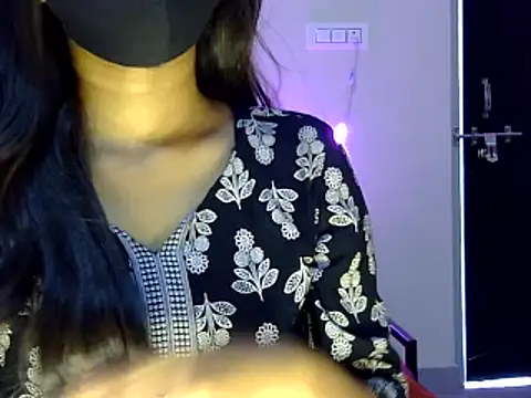 HEYY SEXY  online show from May 23, 2026, 10:25 am