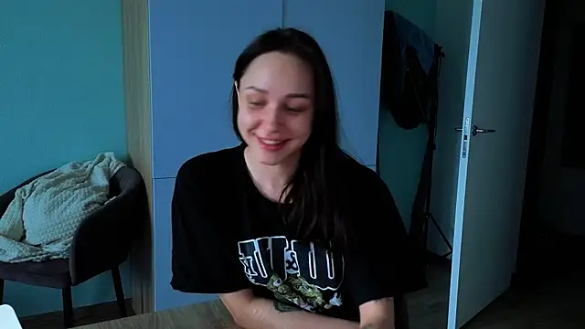 Snapshot of EsterCarterr chatting on May 25, 2026, 5:22 pm EsterCarterr online show from May 25, 2026, 5:22 pm
