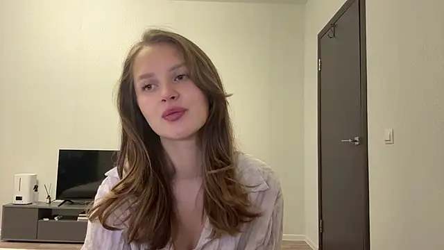 Snapshot of Beverly_Smith chatting on June 17, 2026, 7:13 pm Beverly Smith online show from June 17, 2026, 7:13 pm