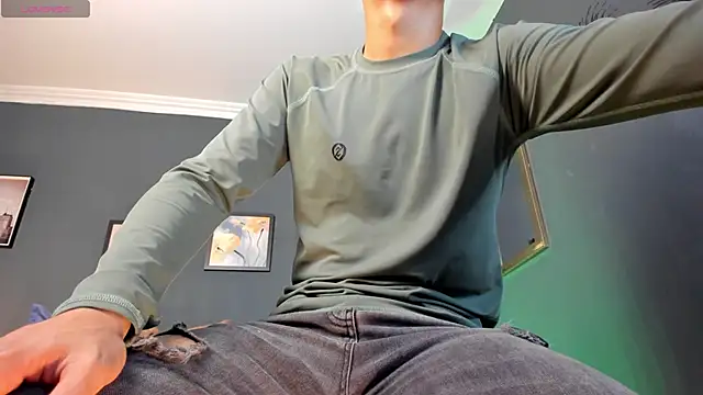 Norman Big cock online show from May 25, 2026, 9:02 pm