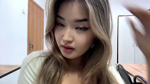 Snapshot of sorbetnod chatting on May 22, 2026, 8:18 pm sorbetnod online show from May 22, 2026, 8:18 pm