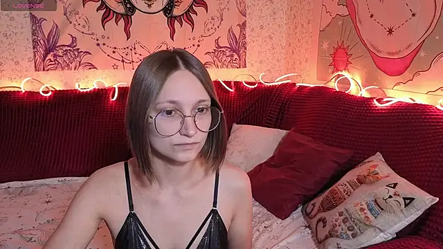stella naughty online show from June 4, 2026, 5:28 pm
