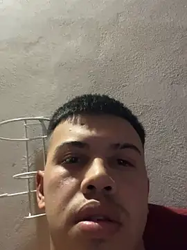 dariorivero10 online show from May 26, 2026, 1:04 am