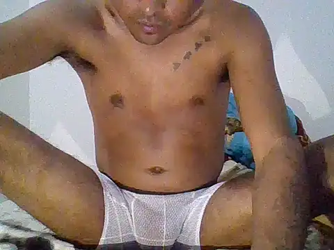 LeonMarcus online show from May 25, 2026, 2:22 am