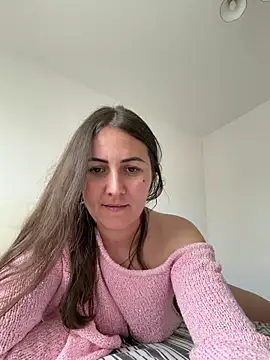BrunetteNymph online show from June 11, 2026, 7:38 am