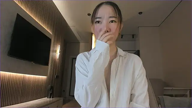 Snapshot of angel_cakee chatting on July 6, 2026, 1:29 pm angel cakee online show from July 6, 2026, 1:29 pm