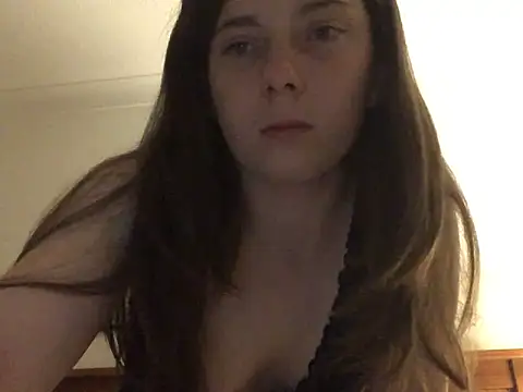 Maisie 01 online show from June 19, 2026, 10:15 pm