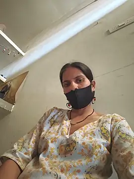 Snapshot of Neha-ji chatting on June 29, 2026, 3:35 am Neha-ji online show from June 29, 2026, 3:35 am