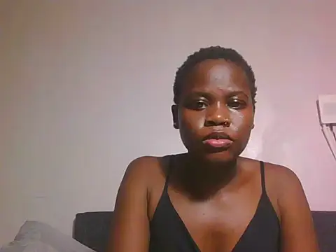 Snapshot of Midnight_whisper01 chatting on June 17, 2026, 6:40 pm Midnight whisper01 online show from June 17, 2026, 6:40 pm