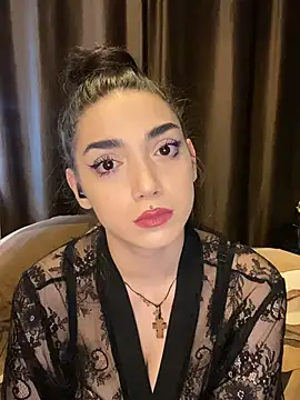 DaisyDoll4You online show from May 25, 2026, 9:46 pm