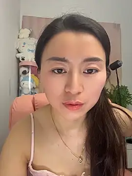 shanshan66666 online show from June 12, 2026, 12:52 am