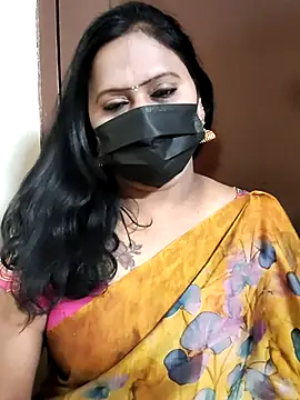 Snapshot of Meera_mia chatting on July 7, 2026, 6:44 pm Meera mia online show from July 7, 2026, 6:44 pm