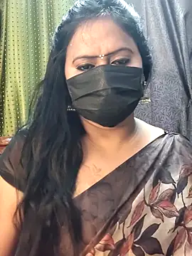 Snapshot of Meera_mia chatting on June 3, 2026, 12:22 am Meera mia online show from June 3, 2026, 12:22 am