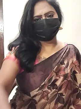 Snapshot of Meera_mia chatting on June 23, 2026, 7:45 pm Meera mia online show from June 23, 2026, 7:45 pm