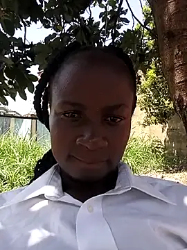 Snapshot of Ebonylouisa chatting on June 20, 2026, 9:03 am Ebonylouisa online show from June 20, 2026, 9:03 am