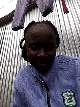Snapshot of Ebonylouisa chatting on June 19, 2026, 2:45 pm Ebonylouisa online show from June 19, 2026, 2:45 pm