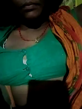 Snapshot of maliska-rani chatting on July 6, 2026, 3:58 pm maliska-rani online show from July 6, 2026, 3:58 pm