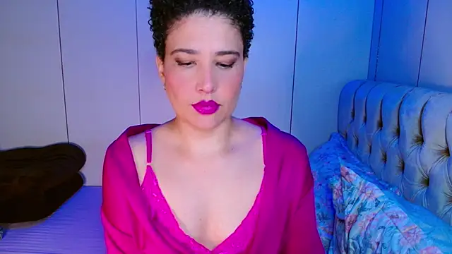 luasecret21 online show from May 29, 2026, 5:41 pm