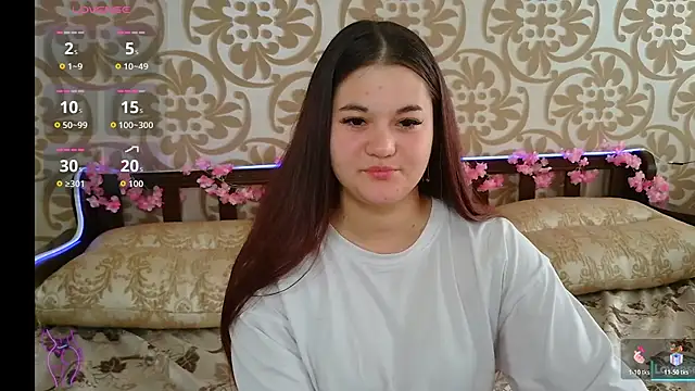 Snapshot of ElisesMuse chatting on July 1, 2026, 8:58 am ElisesMuse online show from July 1, 2026, 8:58 am