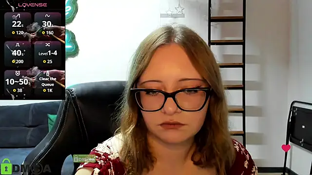 Snapshot of JuliNy_x chatting on May 31, 2026, 2:45 pm JuliNy x online show from May 31, 2026, 2:45 pm