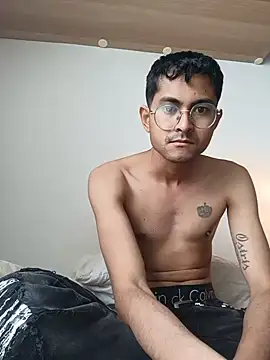 Snapshot of xanderlover chatting on May 25, 2026, 5:44 pm xanderlover online show from May 25, 2026, 5:44 pm