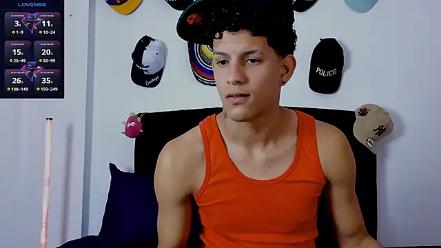 Snapshot of theo_bigcock_ chatting on June 16, 2026, 6:52 pm theo bigcock online show from June 16, 2026, 6:52 pm