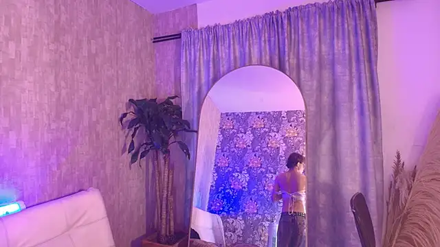 Snapshot of zarina_winslow chatting on June 11, 2026, 8:06 pm zarina winslow online show from June 11, 2026, 8:06 pm
