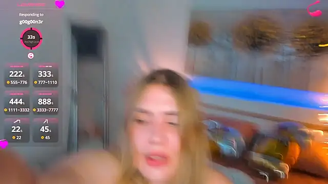 Snapshot of Sky_BlondeX chatting on September 17, 2025, 6:37 am Sky BlondeX online show from September 17, 2025, 6:37 am