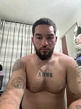 JoaoPaulo0897 online show from May 26, 2026, 11:36 pm