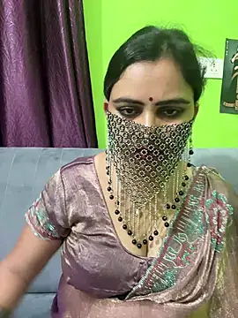 Snapshot of Curvy_shivani chatting on July 12, 2026, 5:14 pm Curvy shivani online show from July 12, 2026, 5:14 pm