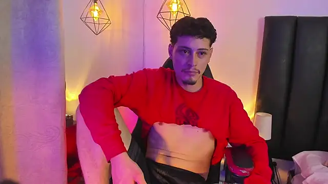 Alexlux1 online show from May 28, 2026, 7:31 pm