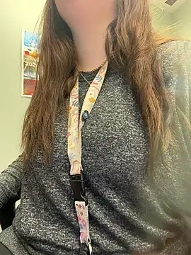 alyssabbygirll online show from June 16, 2026, 12:38 pm