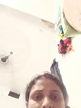 Snapshot of priya_970 chatting on May 28, 2026, 4:46 pm priya 970 online show from May 28, 2026, 4:46 pm