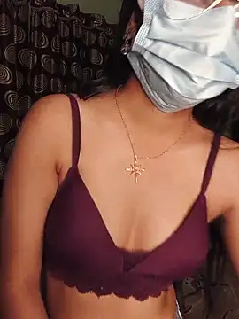 Snapshot of love_kaur chatting on June 8, 2026, 10:27 am love kaur online show from June 8, 2026, 10:27 am