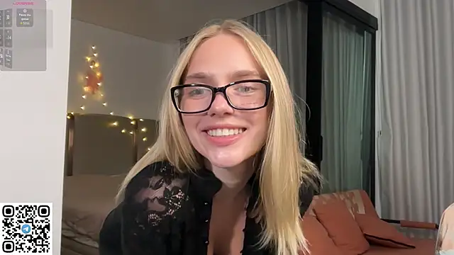 Snapshot of mellissa_xo chatting on June 22, 2026, 8:33 am mellissa xo online show from June 22, 2026, 8:33 am