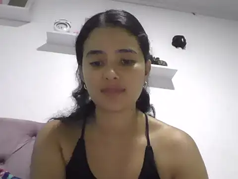 Snapshot of micaelamoreno18 chatting on May 28, 2026, 12:51 am micaelamoreno18 online show from May 28, 2026, 12:51 am
