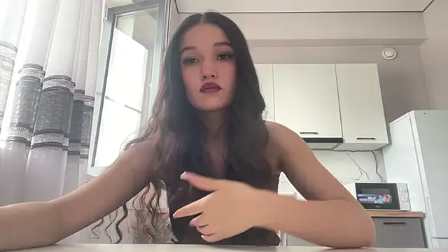 Snapshot of LisetteParajon chatting on June 19, 2026, 5:46 am LisetteParajon online show from June 19, 2026, 5:46 am