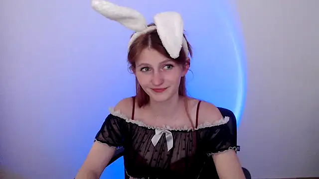 ViolaHot  online show from June 2, 2026, 7:14 pm