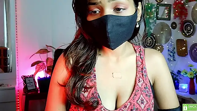 Snapshot of Yalinahotty chatting on June 24, 2026, 4:11 am Yalinahotty online show from June 24, 2026, 4:11 am