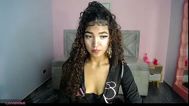 Snapshot of CamilaVixen_ch chatting on June 25, 2026, 8:25 pm CamilaVixen ch online show from June 25, 2026, 8:25 pm
