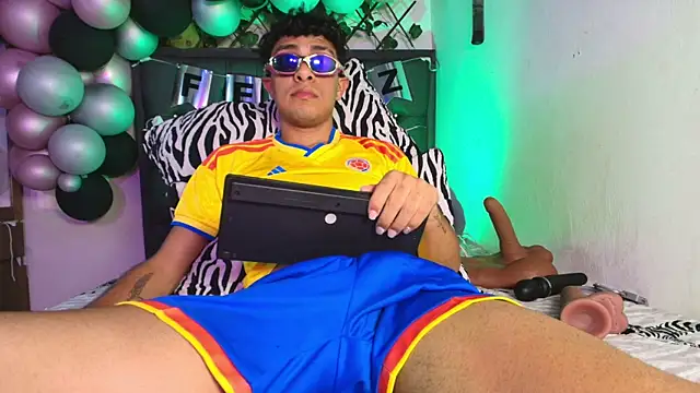 Snapshot of maximiliano_jamm chatting on July 3, 2026, 8:04 pm maximiliano jamm online show from July 3, 2026, 8:04 pm