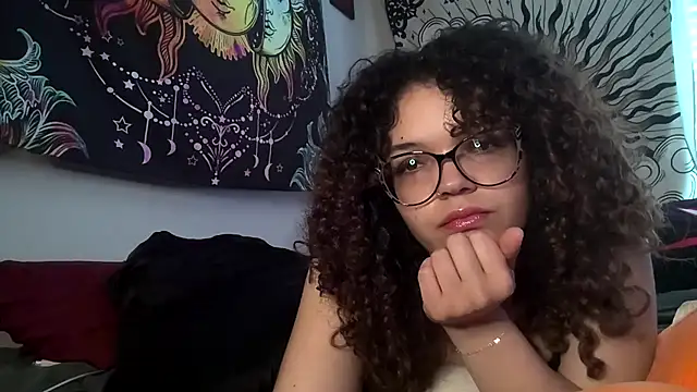 PrettyyPrincess online show from June 3, 2026, 5:39 pm