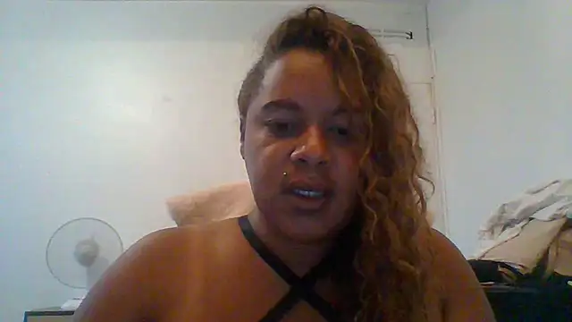 Snapshot of DOMINATRICESANDRA chatting on June 22, 2026, 9:50 am DOMINATRICESANDRA online show from June 22, 2026, 9:50 am