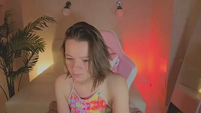 kira hatti online show from June 7, 2026, 1:11 am
