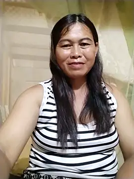 Snapshot of -Hatybi- chatting on July 6, 2026, 5:58 am -Hatybi- online show from July 6, 2026, 5:58 am