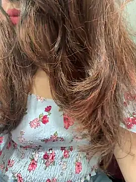 Snapshot of Yours_riya11 chatting on June 26, 2026, 8:14 pm Yours riya11 online show from June 26, 2026, 8:14 pm
