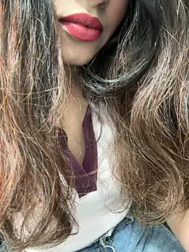 Snapshot of Yours_riya11 chatting on July 9, 2026, 6:29 pm Yours riya11 online show from July 9, 2026, 6:29 pm