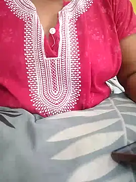 Snapshot of tamil_malluaunty chatting on July 7, 2026, 9:46 am tamil malluaunty online show from July 7, 2026, 9:46 am
