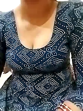 Snapshot of Hot-Sneha2 chatting on June 10, 2026, 2:24 am Hot-Sneha2 online show from June 10, 2026, 2:24 am