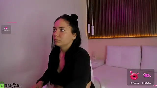 Snapshot of rebecaa_grey chatting on July 8, 2026, 1:34 pm rebecaa grey online show from July 8, 2026, 1:34 pm